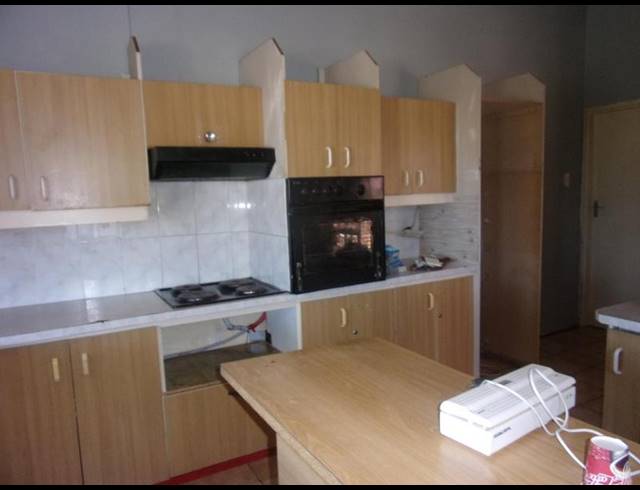 3 BEDROOM PROPERTY TO RENT IN VICTORIA PARK